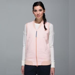 Lululemon Departure Vest - size 8